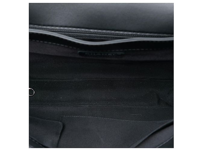 Chanel Nero Extra Large Patent Boy Reverso Flap - vista 4
