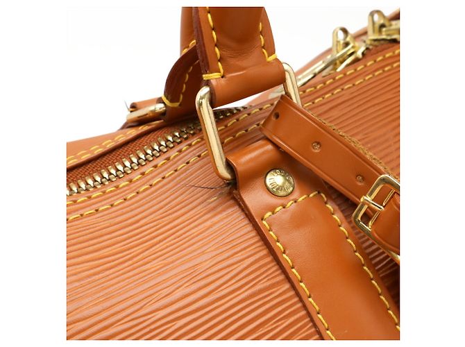 Borsa Boston Keepall 55 in pelle Epi Louis Vuitton Marrone D'oro - vista 8