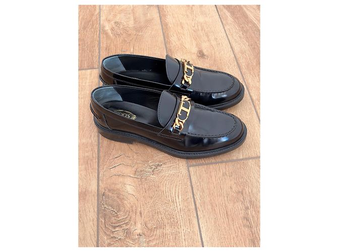 Mocassini Tod's in pelle con placca logo nero - vista 3