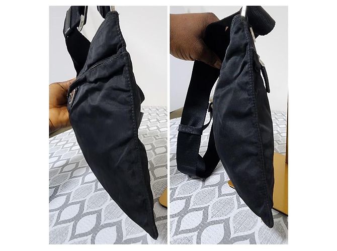 Prada Vintage Vela Nero Schultertasche aus schwarzem Nylon - Ansicht 5