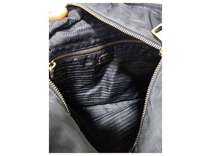 Borsa tote in nylon tessuto con logo grommet PRADA nero/oro D'oro - vista 14