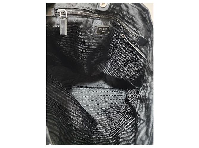 Borsa tote Tessuto in nylon e pelle nera di Prada Nero - vista 11