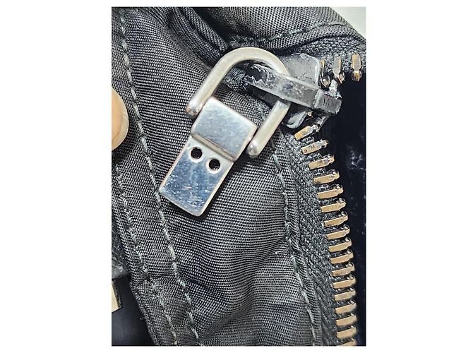 PRADA Piccola Borsa a Tracolla in Nylon Tessuto e Pelle Saffiano Nera Nero - vista 8