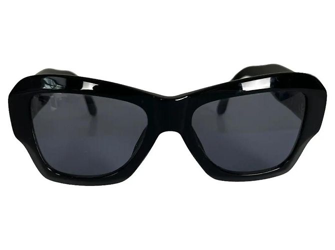 Gafas de sol negras con logo CC dorado Chanel 02464 Negro - vista 2