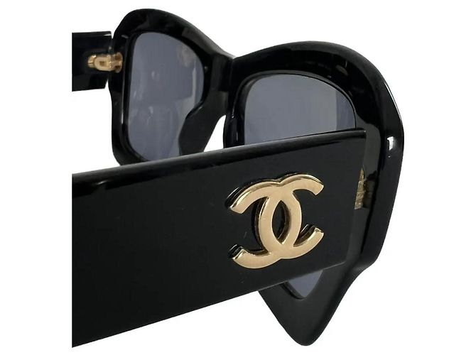 Gafas de sol negras con logo CC dorado Chanel 02464 Negro - vista 5