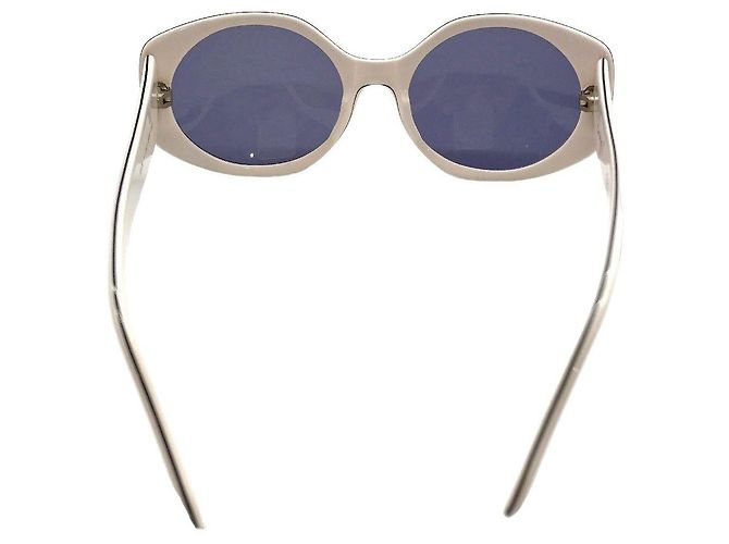 Gafas de sol Chanel en oro blanco logo 08850 C0200 Dorado - vista 2