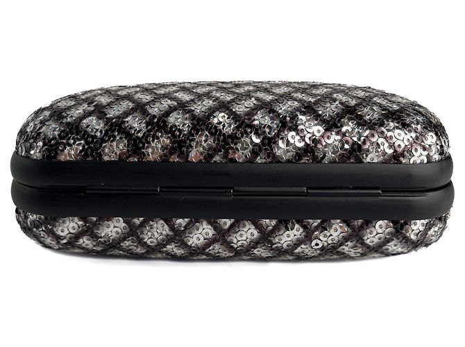 Knot Bottega Veneta Clutch Minauderie Bicolore in Pelle e Paillettes con Nodo - vista 3