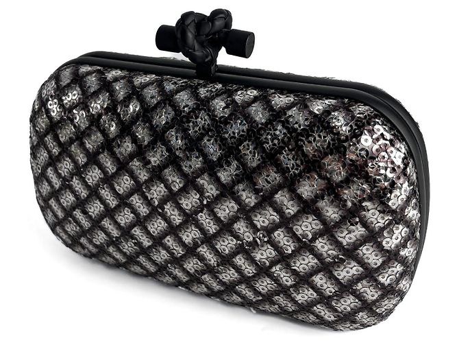Knot Bottega Veneta Clutch Minauderie Bicolore in Pelle e Paillettes con Nodo - vista 5