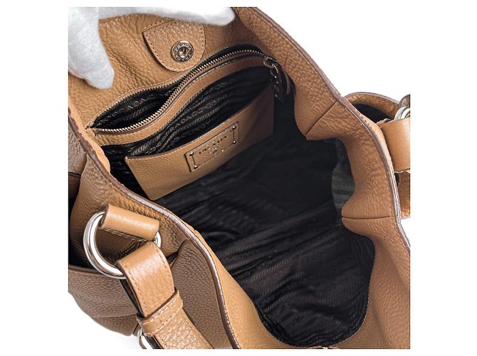 Prada Borsa a Spalla Hobo Daino in Pelle Beige - vista 6