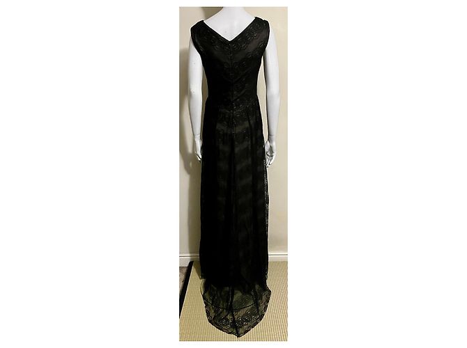 Vera Wang Schwarzes Spitzenkleid mit Schleppe - Ansicht 2