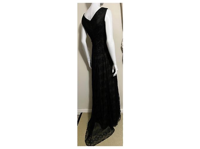 Vera Wang Schwarzes Spitzenkleid mit Schleppe - Ansicht 3