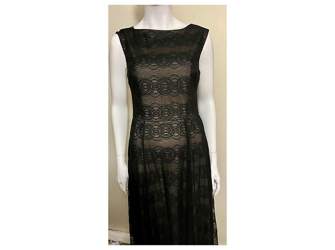 Vera Wang Schwarzes Spitzenkleid mit Schleppe - Ansicht 4