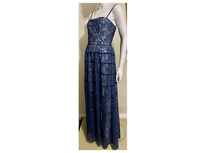 Vera Wang Abendkleid aus blauer Spitze mit Satinverzierung - Ansicht 3