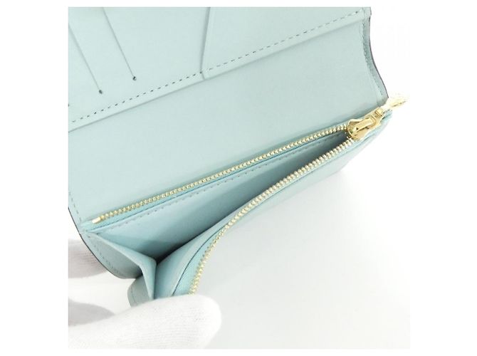 Cartera Vertical CP Louis Vuitton Taurillon LV - vista 4