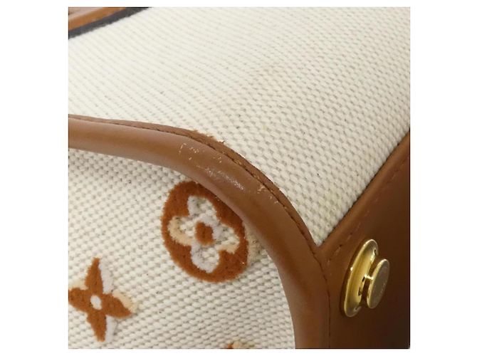 Borsa Louis Vuitton On My Side PM M59905 - vista 3