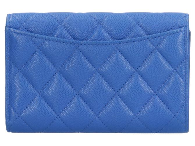 Timeless Chanel Matelassé Dreifach-Brieftasche Blau - Ansicht 2
