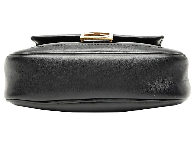 Fendi Baguette Easy 2 in Pelle Nera a Tracolla Nero - vista 3