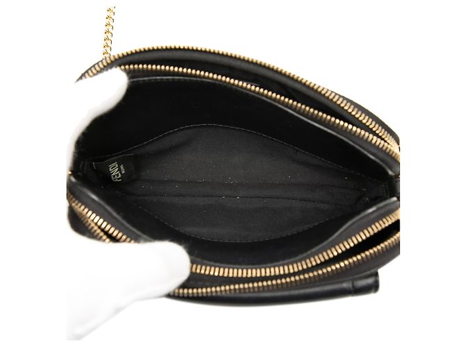 Fendi Baguette Easy 2 in Pelle Nera a Tracolla Nero - vista 4