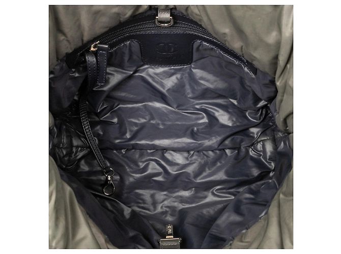 Borsa tote reversibile Chanel Coco Cocoon PM Cachi Blu navy - vista 6