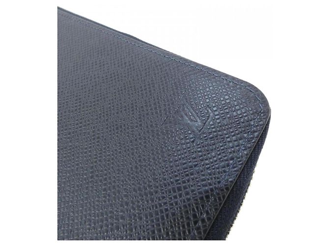 Louis Vuitton Taiga Zippy Wallet Red Blue - view 3