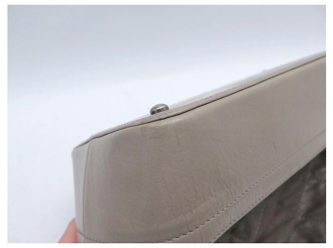 BORSA A MANO CHANEL GABRIELLE IN PELLE IRIDESCENTE QUILTED TAUPE - vista 14
