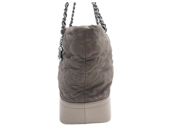 BORSA A MANO CHANEL GABRIELLE IN PELLE IRIDESCENTE QUILTED TAUPE - vista 3
