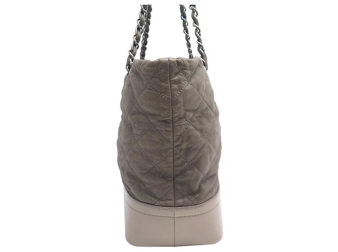 BORSA A MANO CHANEL GABRIELLE IN PELLE IRIDESCENTE QUILTED TAUPE - vista 4