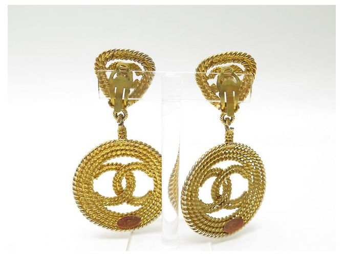 ORECCHINI VINTAGE CHANEL 1989 A PENDA LOGO CC DI CASTELLANE D'oro - vista 4