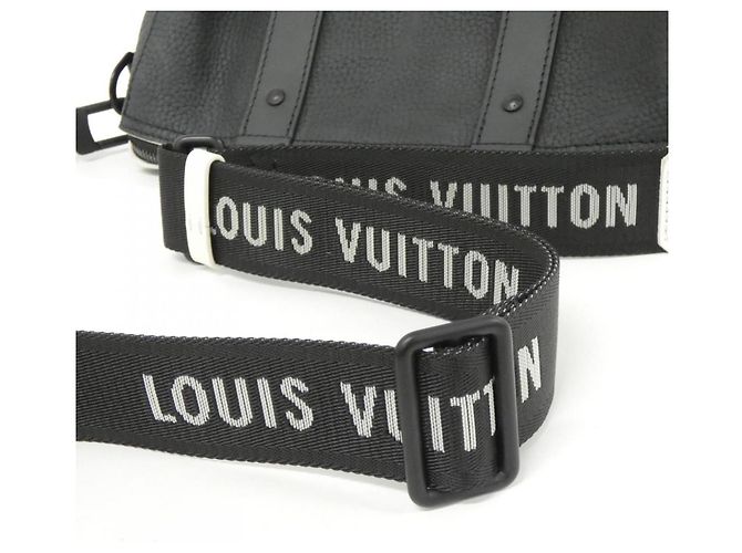 Borsa a Spalla Keepall City LVxFIFA di Louis Vuitton Nero - vista 8