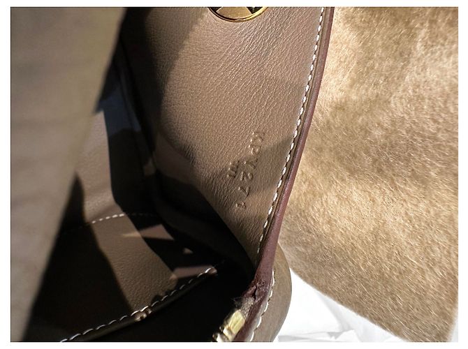 Hermès Mini Lindy II Pelle Taupe Oro Beige - vista 13