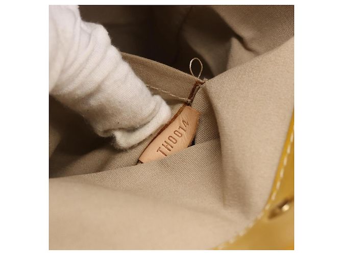 Borsa Reade Monogram Vernis MM Louis Vuitton Beige - vista 7