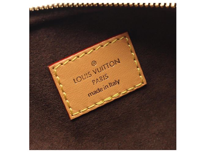 Mini Marsupio Louis Vuitton in Monogram Marrone Monogramma - vista 4