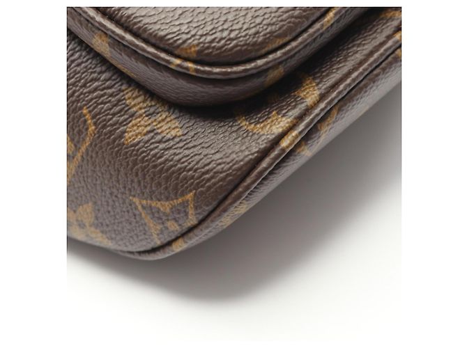 Mini Marsupio Louis Vuitton in Monogram Marrone Monogramma - vista 5