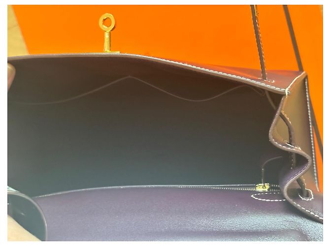 Hermès Kelly Sellier Box 28 cm Sammler Lila Gold hardware - Ansicht 12