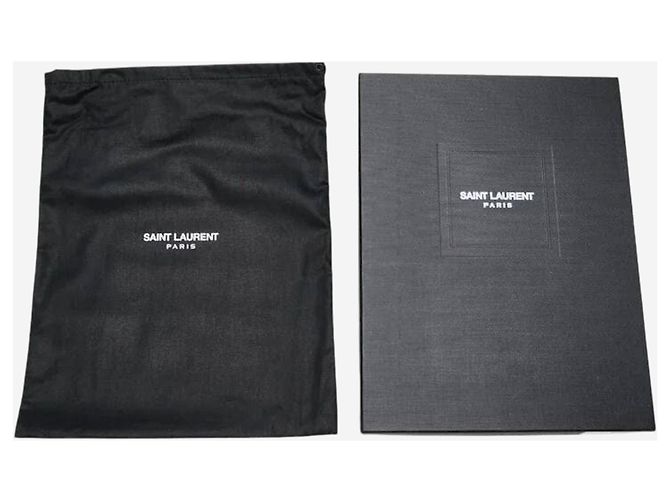 Saint Laurent Clutch in pelle nera a stella Nero - vista 11