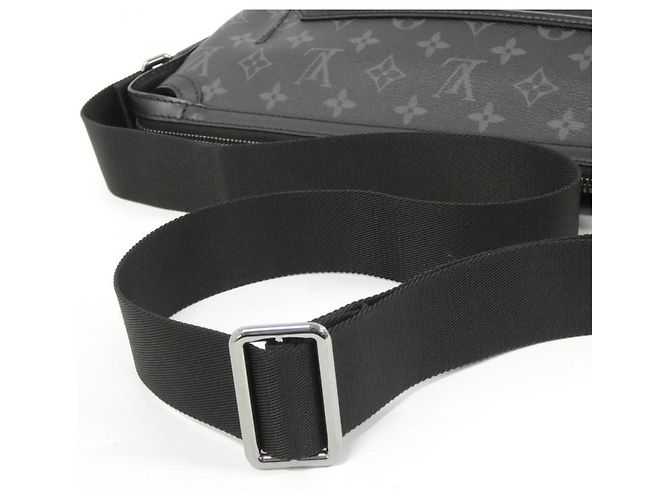 Borsa a Spalla Messenger PM Monogram Eclipse Odyssey di Louis Vuitton Nero - vista 7