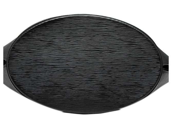 Louis Vuitton Saint Jacques GM in Epi Nero con Tracolla Lunga - vista 3