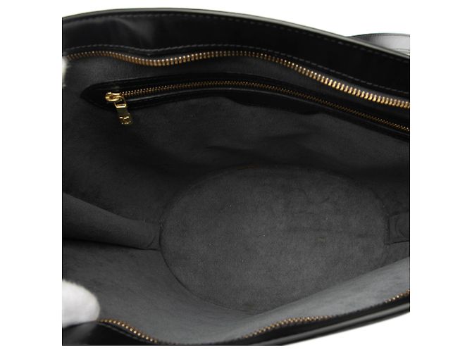 Louis Vuitton Saint Jacques GM in Epi Nero con Tracolla Lunga - vista 4