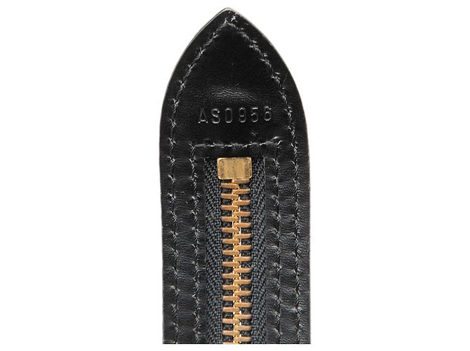 Louis Vuitton Saint Jacques GM in Epi Nero con Tracolla Lunga - vista 6
