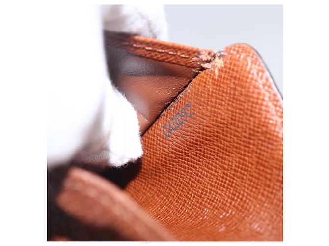 Cartera Compacta con Cremallera Louis Vuitton en Lona Monogram Castaño - vista 7