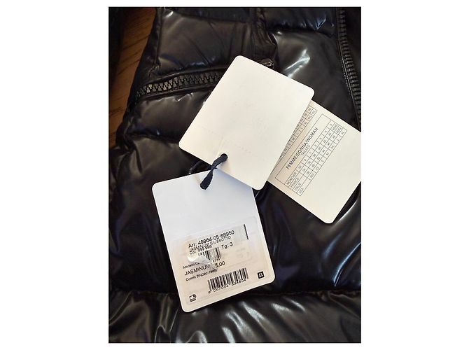 Moncler Jasmine down jacket black - view 8