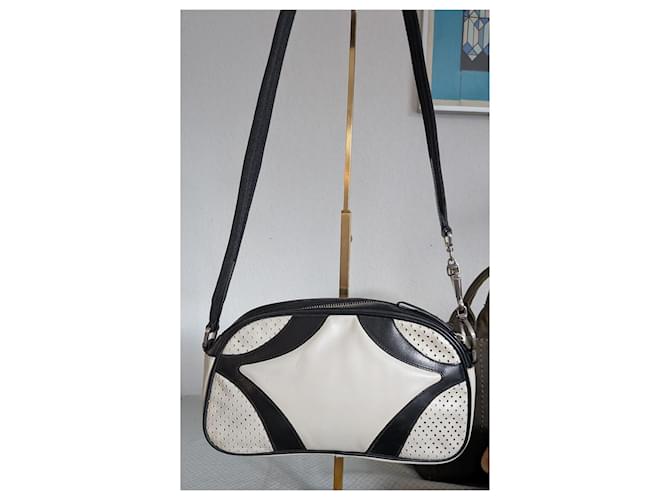 Borsa Prada Bowling in pelle bianca e nera Bianco - vista 2