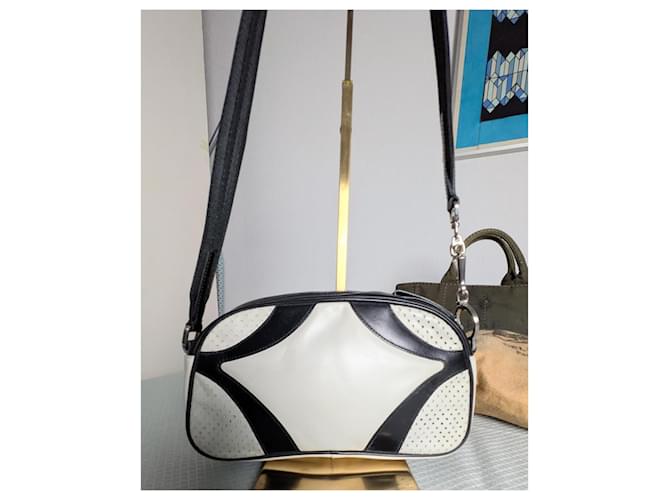 Borsa Prada Bowling in pelle bianca e nera Bianco - vista 7