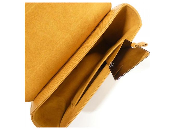 Borsa a Spalla Epi Twist MM di Louis Vuitton Caramello - vista 10