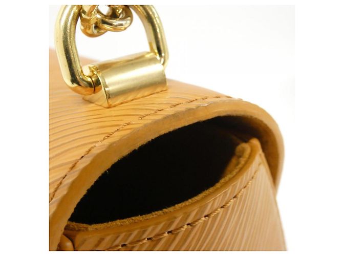 Borsa a Spalla Epi Twist MM di Louis Vuitton Caramello - vista 6
