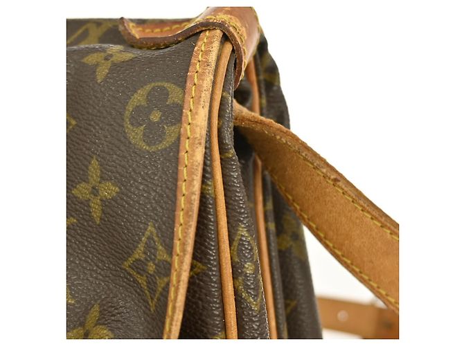 Borsa Saumur Louis Vuitton in Tela Monogram 35 Marrone - vista 6