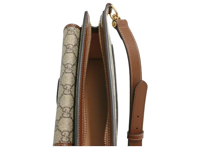 Gucci Cinto Sling de couro GG Monogram Marrom - vista 2