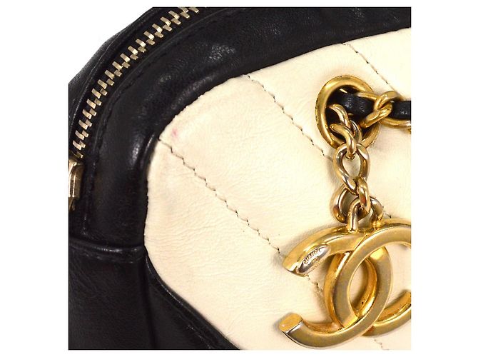 Camera Borsa a tracolla Chanel Chevron in pelle trapuntata Bianco - vista 6