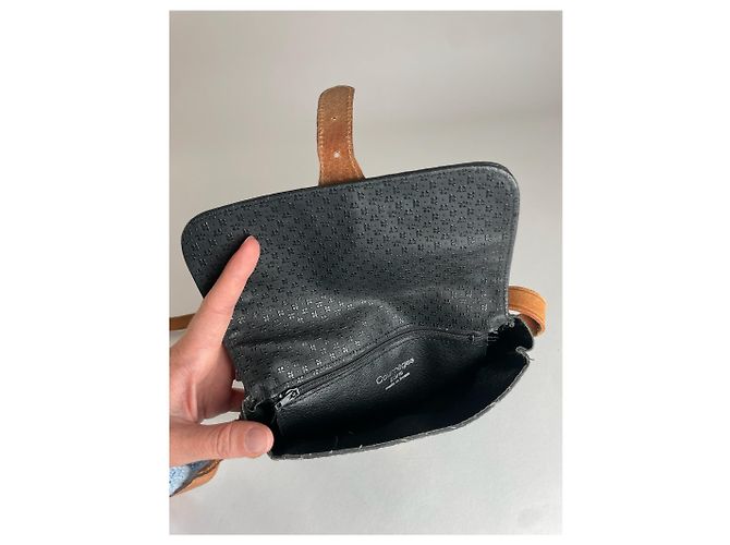 Vintage Courreges Leder Monogramm Schultertasche Schwarz Braun - Ansicht 6