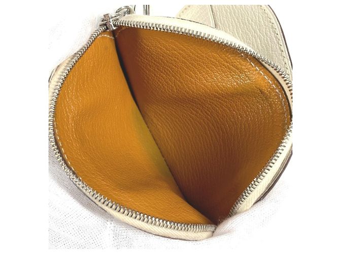 Estuche para tarjetas de visita Hermès en cuero blanco - vista 12